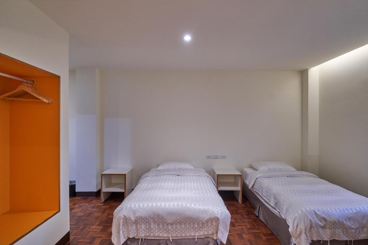 Yung An Business Hotel Dounan Exterior photo